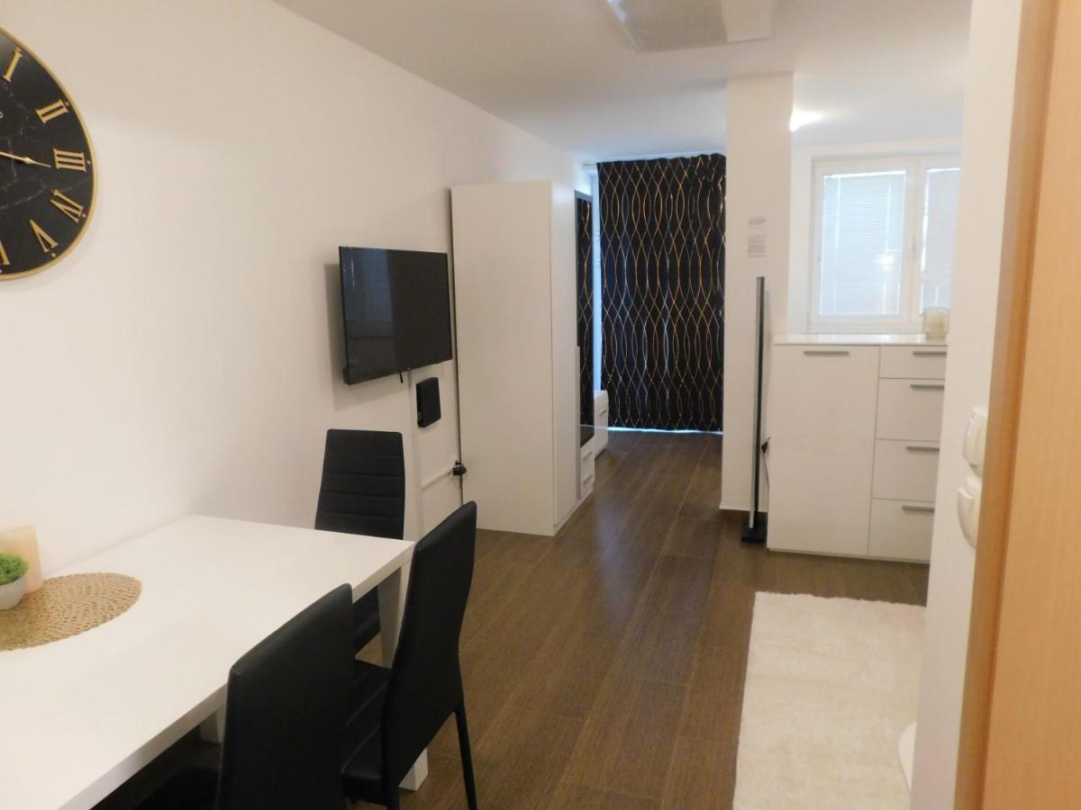 류블랴나 Modern Center Studio Under The Castle V 아파트 외부 사진